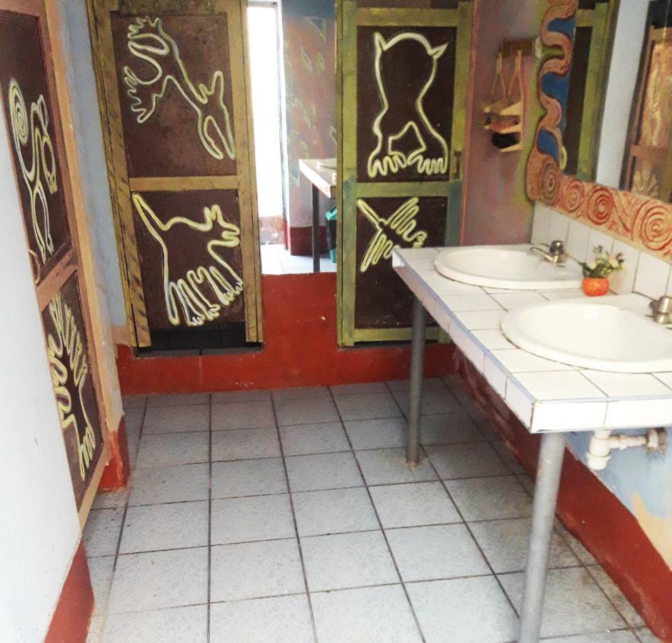 ホテル Mama Chelita ナスカ エクステリア 写真